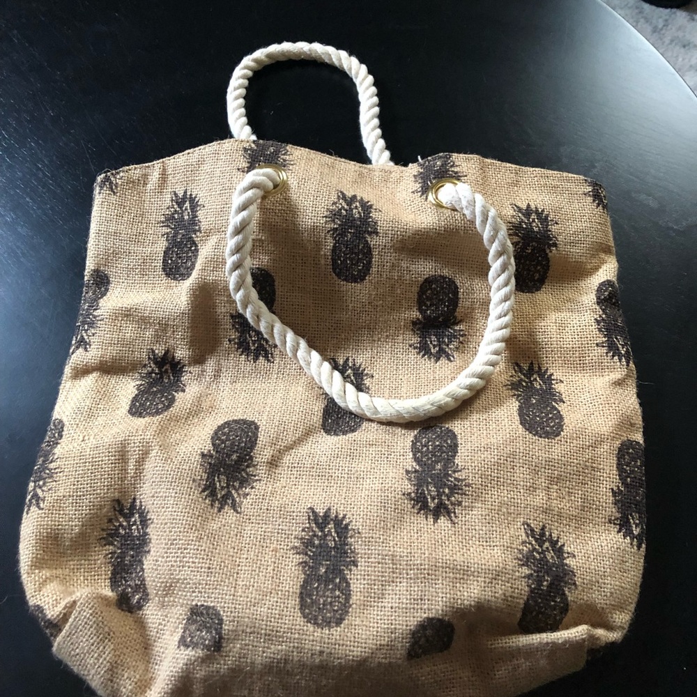 Adorable beach bag